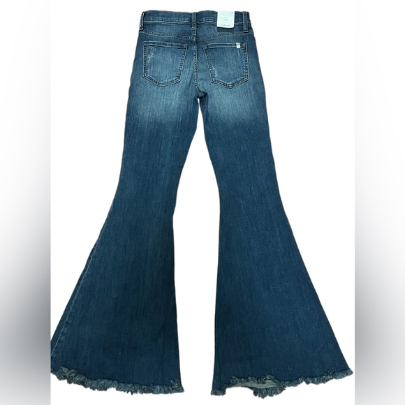 NWT flare jeans juniors - Picture 3 of 9